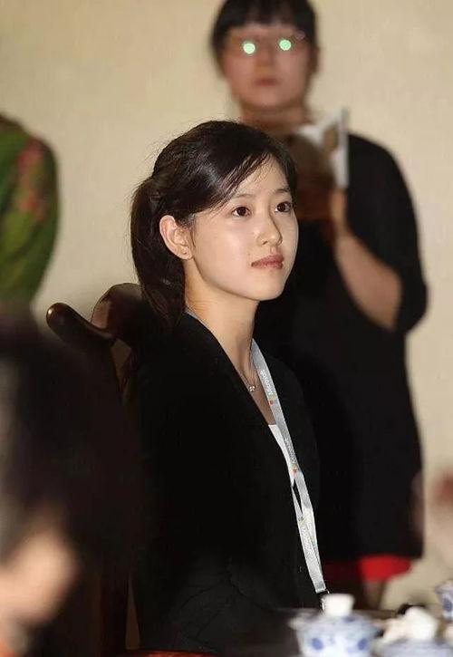 奶瑶妹妹吃瓜视频,揭秘娱乐圈幕后故事