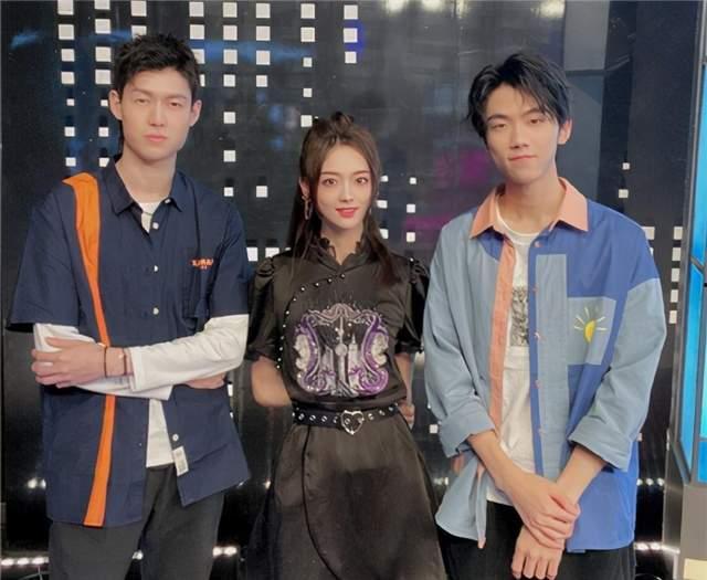 灵儿吃瓜吃到自己,瓜田李下演绎奇幻之旅