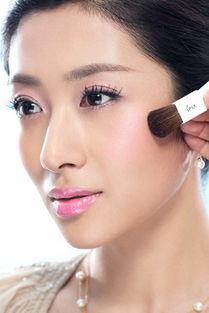 美女化妆变成明星小说,美女化妆逆袭记