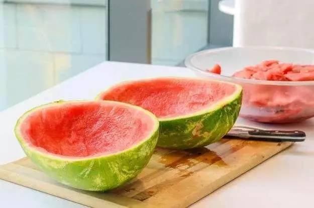 吃瓜都能吃了吗,揭秘网络舆论的狂欢与反思